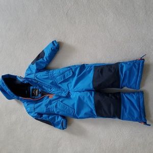 Boy's Blue Winter Skiing Sledding Warm One Piece Leg Zipper Side Pockets Size 4T